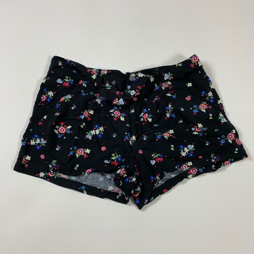 Marvel by Her Universe Size XL Shorts